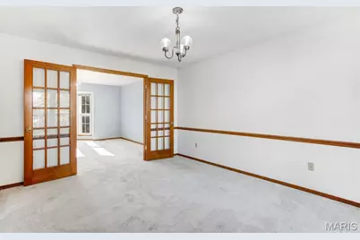 2105 Telford Drive, Saint Louis, MO 63125 - Photo 18