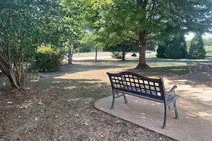 811 Wheaton Way, Creve Coeur, MO 63141 - Photo 16