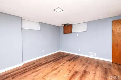 2745 Granda Drive, Saint Louis, MO 63125 - Photo 22