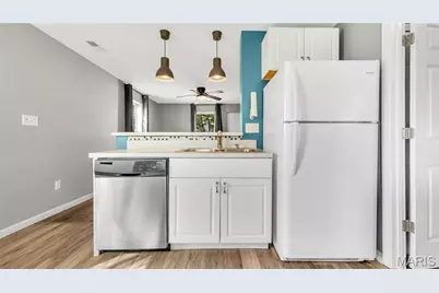 404 Howard Drive, Wentzville, MO 63385 - Photo 8