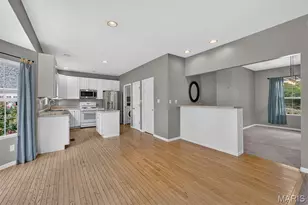 808 E Pacific Ave, Webster Groves, MO 63119 - Photo 10