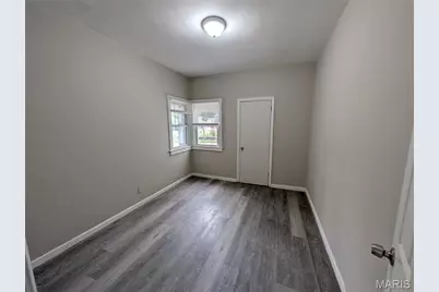 8033 Winfield Avenue, Unincorporated, MO 63114 - Photo 6