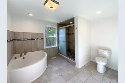 4642 Theiss Road, Saint Louis, MO 63128 - Photo 10