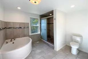 4642 Theiss Rd, Saint Louis, MO 63128 - Photo 10