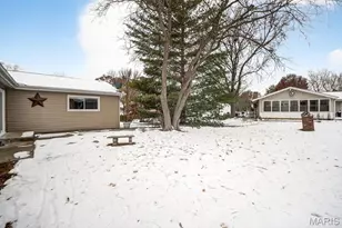 4 Riviera Ct, Lake Saint Louis, MO 63367 - Photo 32