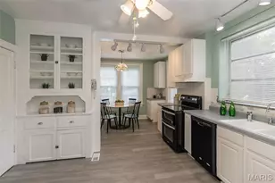 9320 Lincoln Dr, Sunset Hills, MO 63127 - Photo 20