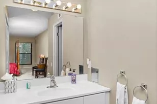 539 Coeur De Royale Dr, Creve Coeur, MO 63141 - Photo 38