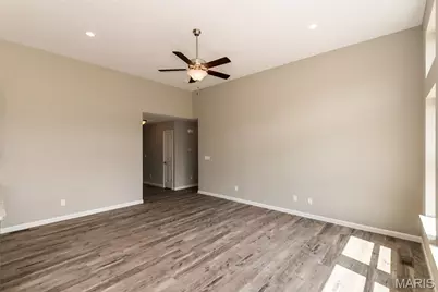 960 Brookfield Chase Court, Florissant, MO 63031 - Photo 4