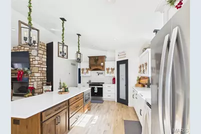 [Address not provided], Laquey, MO 65534 - Photo 6