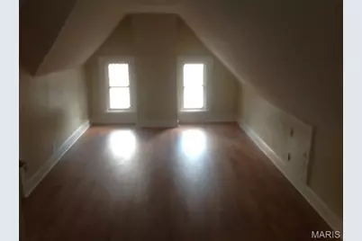 4431 Alaska, Saint Louis, MO 63116 - Photo 2