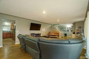 695 Sidney St, St James, MO 65559 - Photo 8