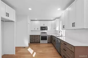 7736 W Ranken Ave, Richmond Heights, MO 63117 - Photo 10