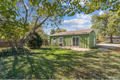 7 Belmont Drive, Saint Peters, MO 63376 - Photo 4