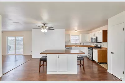 27 Sunny Hill Boulevard, Saint Peters, MO 63376 - Photo 4