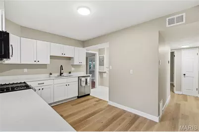 236 Ballwin Avenue, Winchester, MO 63021 - Photo 8