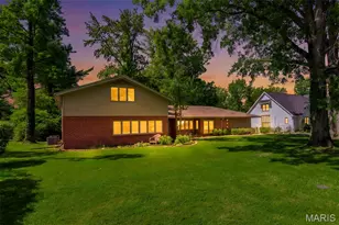 15 Ladue Ridge, Ladue, MO 63124 - Photo 1