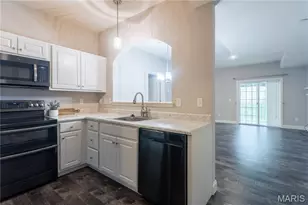 6401 Brookfield Ct Dr, Saint Louis, MO 63129 - Photo 8