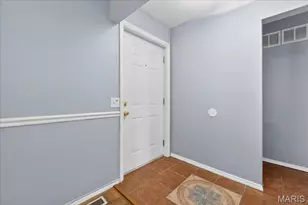 9 Darwin Ct, Florissant, MO 63033 - Photo 6