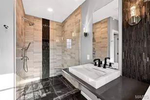 37 Ridgemoor Dr, Clayton, MO 63105 - Photo 18