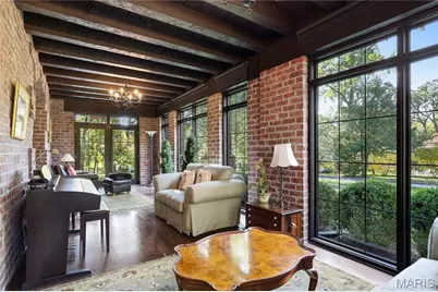 8 Carrswold Drive, Clayton, MO 63105 - Photo 10