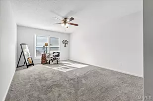 160 Silo View Dr, Wentzville, MO 63385 - Photo 4