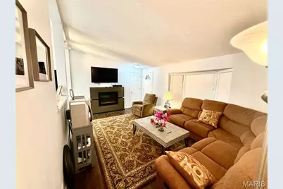 6207 Iriquois Drive #6203, French Village, MO 63036 - Photo 8