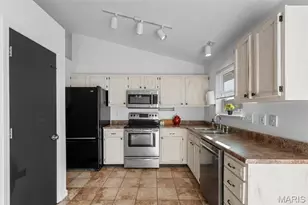 2518 Waterfront Ct, Imperial, MO 63052 - Photo 14