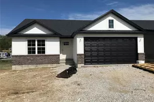1652 Flagstaff Dr, Festus, MO 63028 - Photo 2