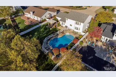 742 Oak Leaf Bluff Drive, Saint Charles, MO 63304 - Photo 44