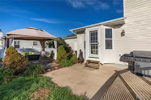 742 Oak Leaf Bluff Dr, Saint Charles, MO 63304 - Photo 36