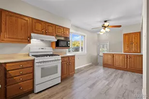 9511 Alix Dr, Green Park, MO 63123 - Photo 8