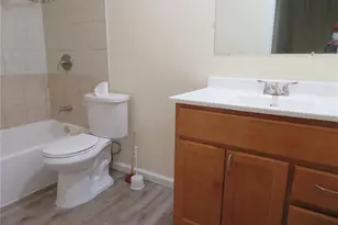 1270 N North and South Rd, University City, MO 63130 - Photo 10