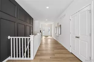 207 Kreder Ln, Saint Charles, MO 63304 - Photo 4