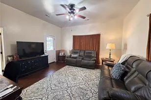 311 W 1st St, Farmington, MO 63640 - Photo 4