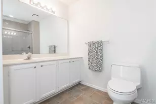1010 Thoreau Ct, Creve Coeur, MO 63146 - Photo 32