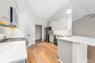 2364 The Courts Dr, Chesterfield, MO 63017 - Photo 12