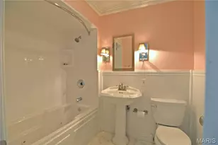 2235 N Ballas Rd, Town and Country, MO 63131 - Photo 20