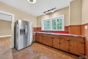 9914 Parkway Dr, Saint Louis, MO 63137 - Photo 32