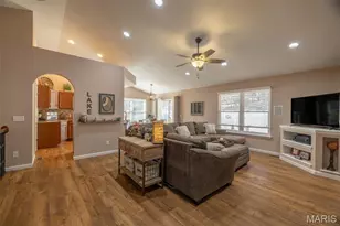 31261 Willow Ct, Foristell, MO 63348 - Photo 2