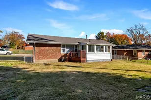 1224 Billings Dr, Saint Louis, MO 63137 - Photo 10