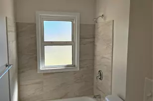 8 Elwood Ct, Florissant, MO 63031 - Photo 14