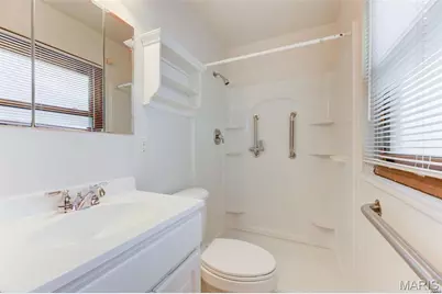 10635 Aylesford Drive, Ferguson, MO 63136 - Photo 8