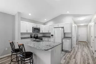 926 Osage Villa Ct, Villa Ridge, MO 63089 - Photo 8