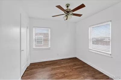 9821 Zenith Drive, Saint Louis, MO 63123 - Photo 18