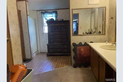 145 W Click Avenue, Puxico, MO 63960 - Photo 8