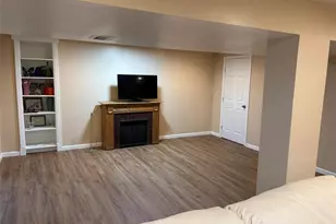 8 Canoebrook Dr, Black Jack, MO 63033 - Photo 16