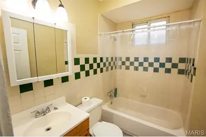 4470 Bingham Avenue, Saint Louis, MO 63116 - Photo 8