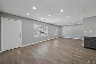 9820 Lorna Ln, Saint Louis, MO 63136 - Photo 2