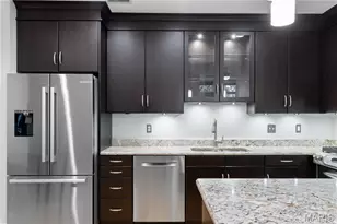 7542 Cromwell Dr, Clayton, MO 63105 - Photo 8