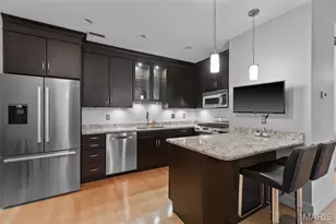7542 Cromwell Dr, Clayton, MO 63105 - Photo 6